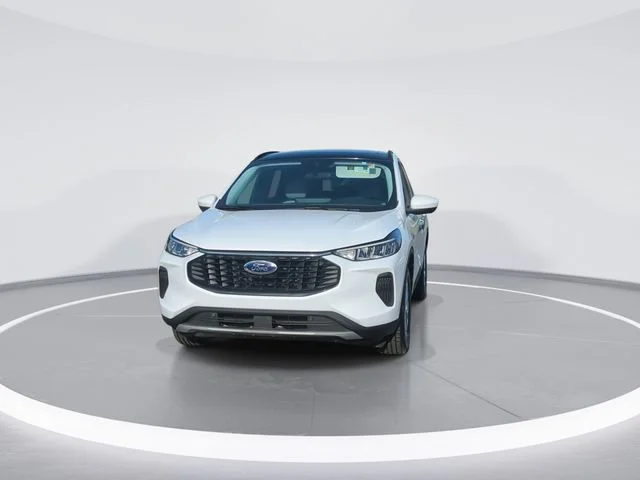 Used 2024 White Ford Active image 3