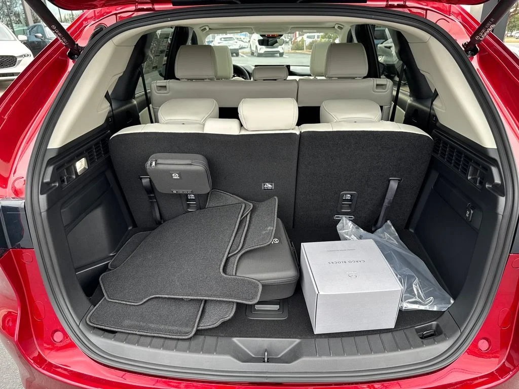 New 2026 Red Crystal Mazda 3.3 Turbo S Premium image 33