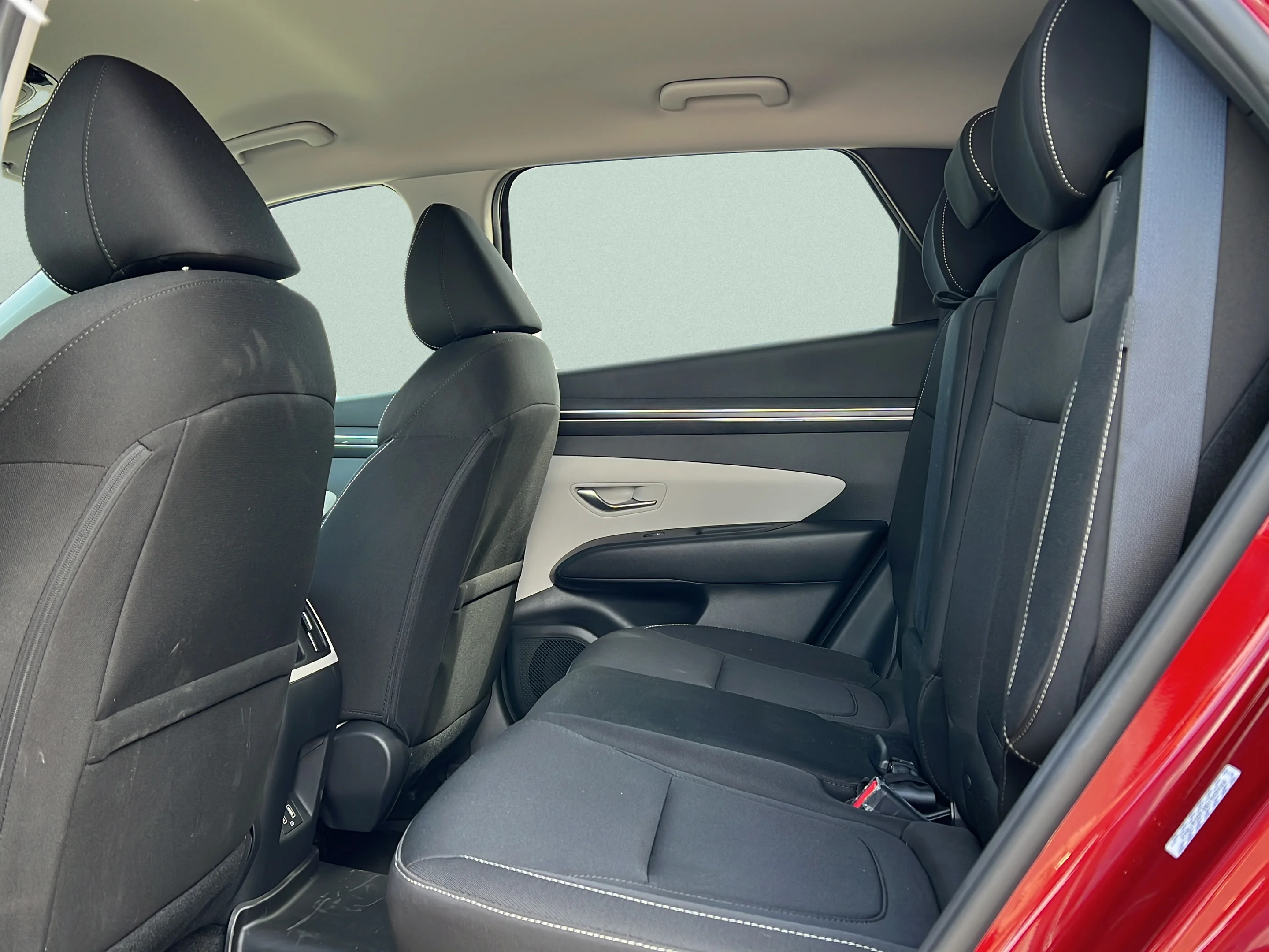 Used 2024 Ultimate Red Hyundai SEL image 13