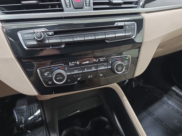 Used 2018 White BMW xDrive28i image 24