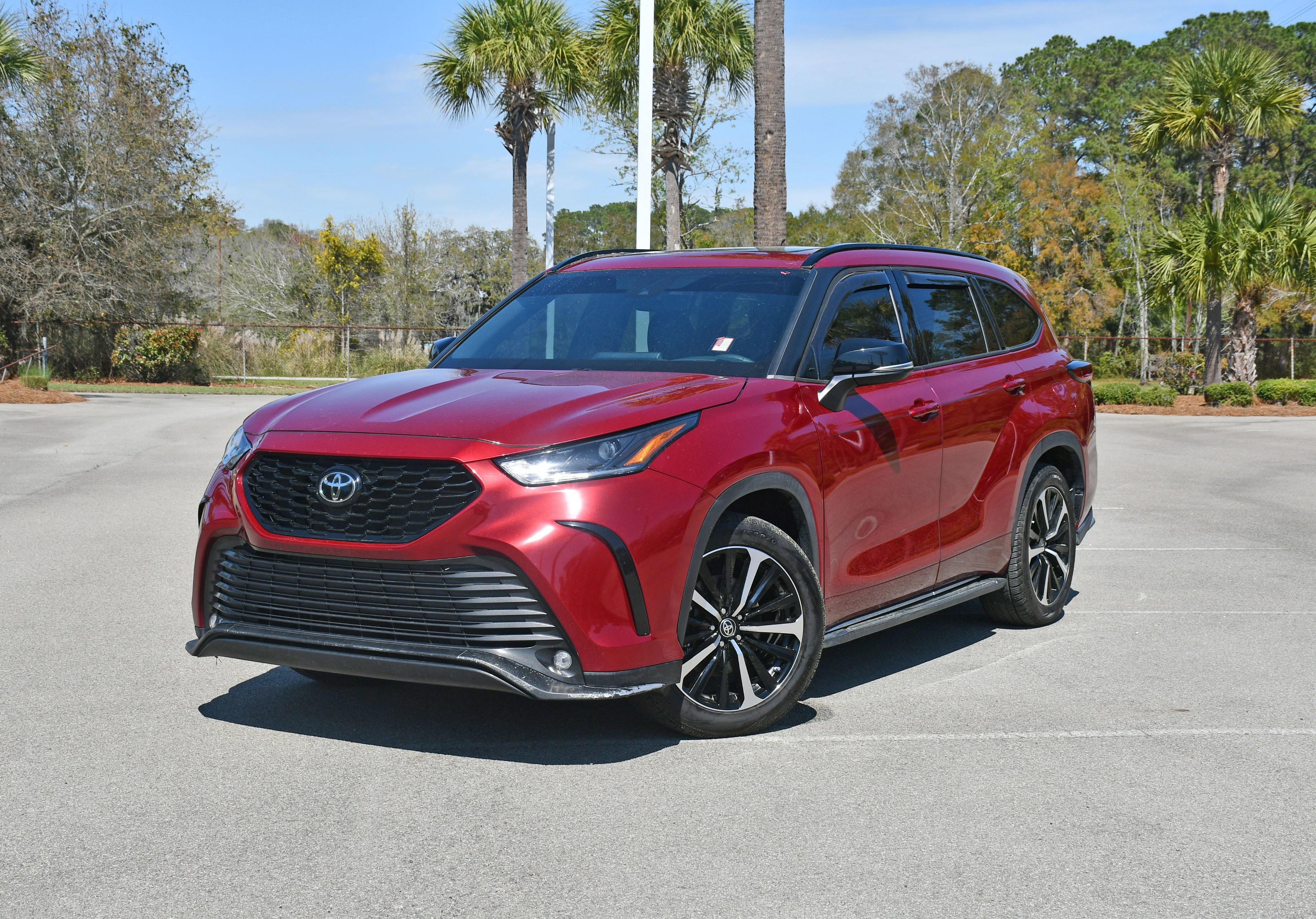 Used 2022 Red Toyota XSE image 5