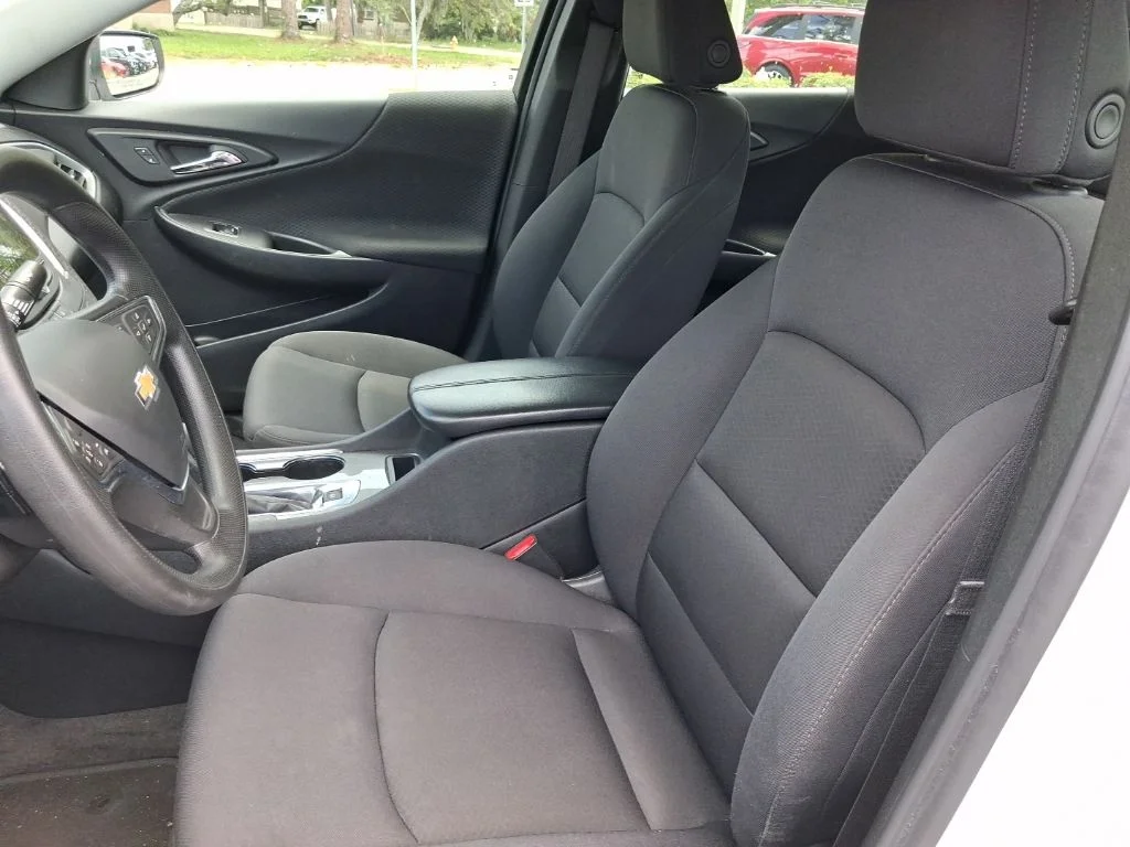 Used 2024 White Chevrolet LT image 19