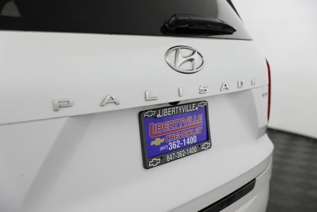 Used 2020 White Hyundai Limited image 33
