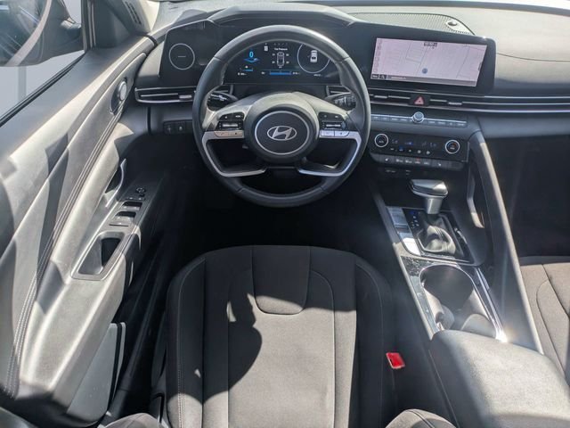 2024 Hyundai Elantra SEL - Photo 15