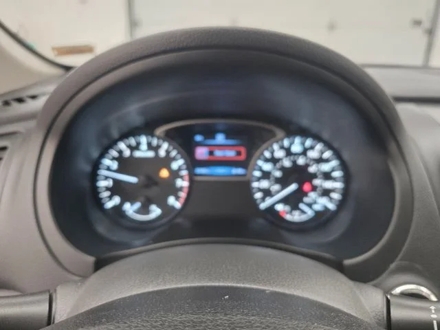Used 2016 Gun Metallic Nissan 2.5 SR image 26