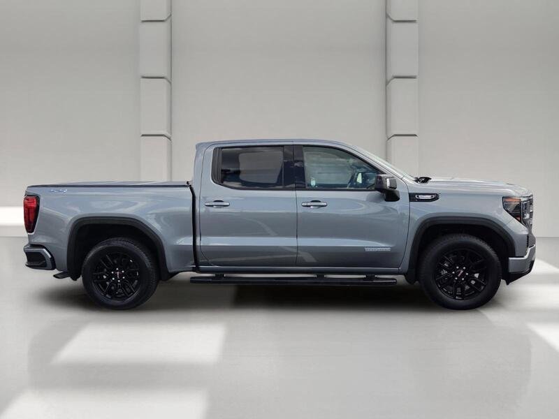 Used 2023 Sterling Metallic GMC 4WD CREW CAB 147" ELEVATION W/3SB image 6