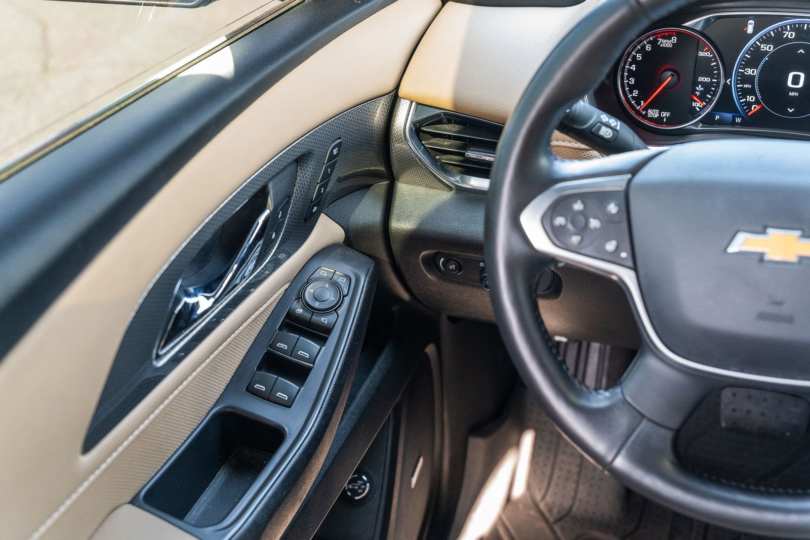 2022 Chevrolet Traverse Premier - Photo 27