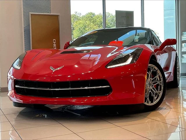 Used 2014 Red Chevrolet Base image 3