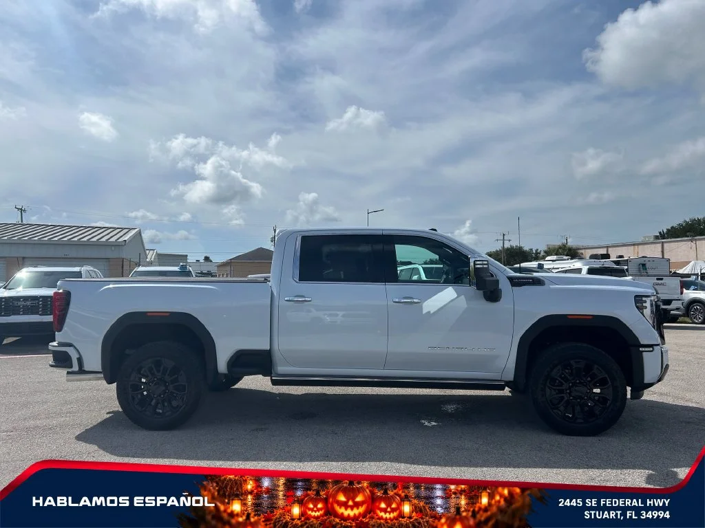 New 2026 Glacier White Tricoat GMC Denali Ultimate image 8