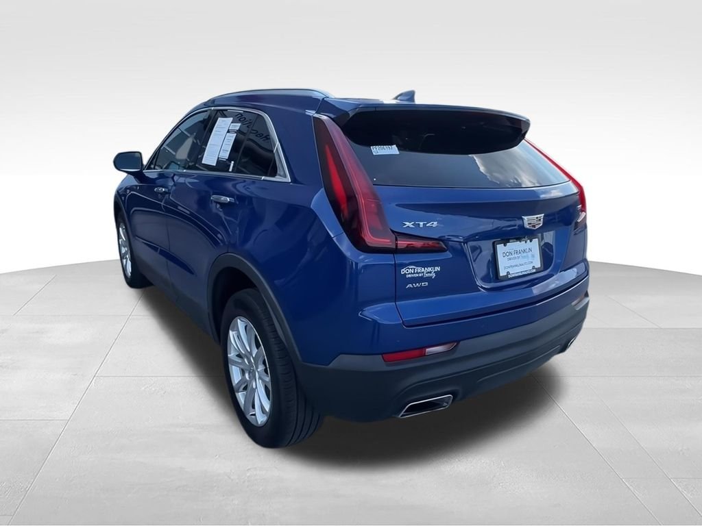 Used 2023 Blue Cadillac Luxury image 6