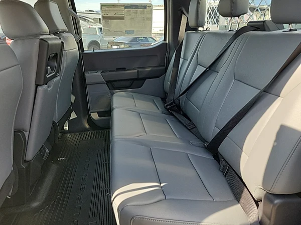 2026 Ford F-350 Super Duty Chassis Cab XL - Photo 19