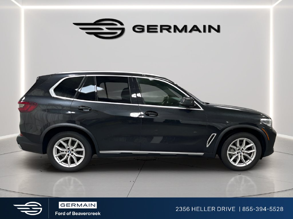 Used 2021 Black Sapphire Metallic BMW xDrive40i image 9