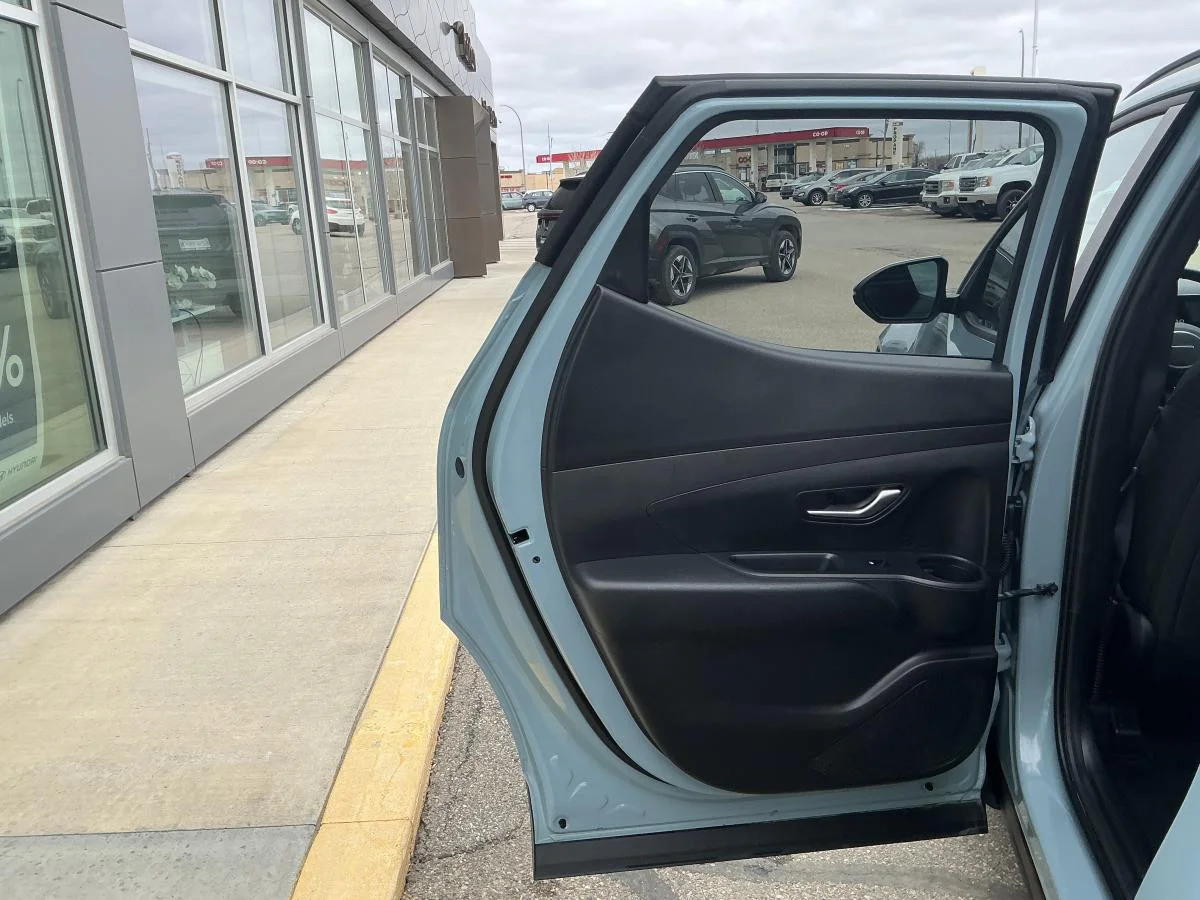Used 2025 Blue Hyundai Preferred image 31