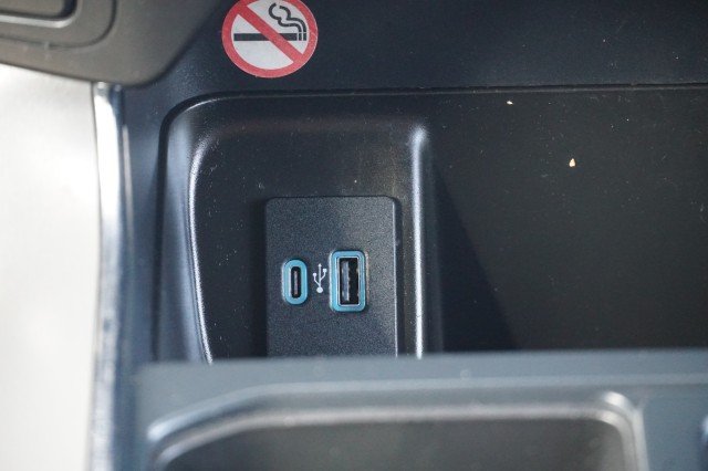 Used 2024 Agate Black Metallic Ford XLT image 29