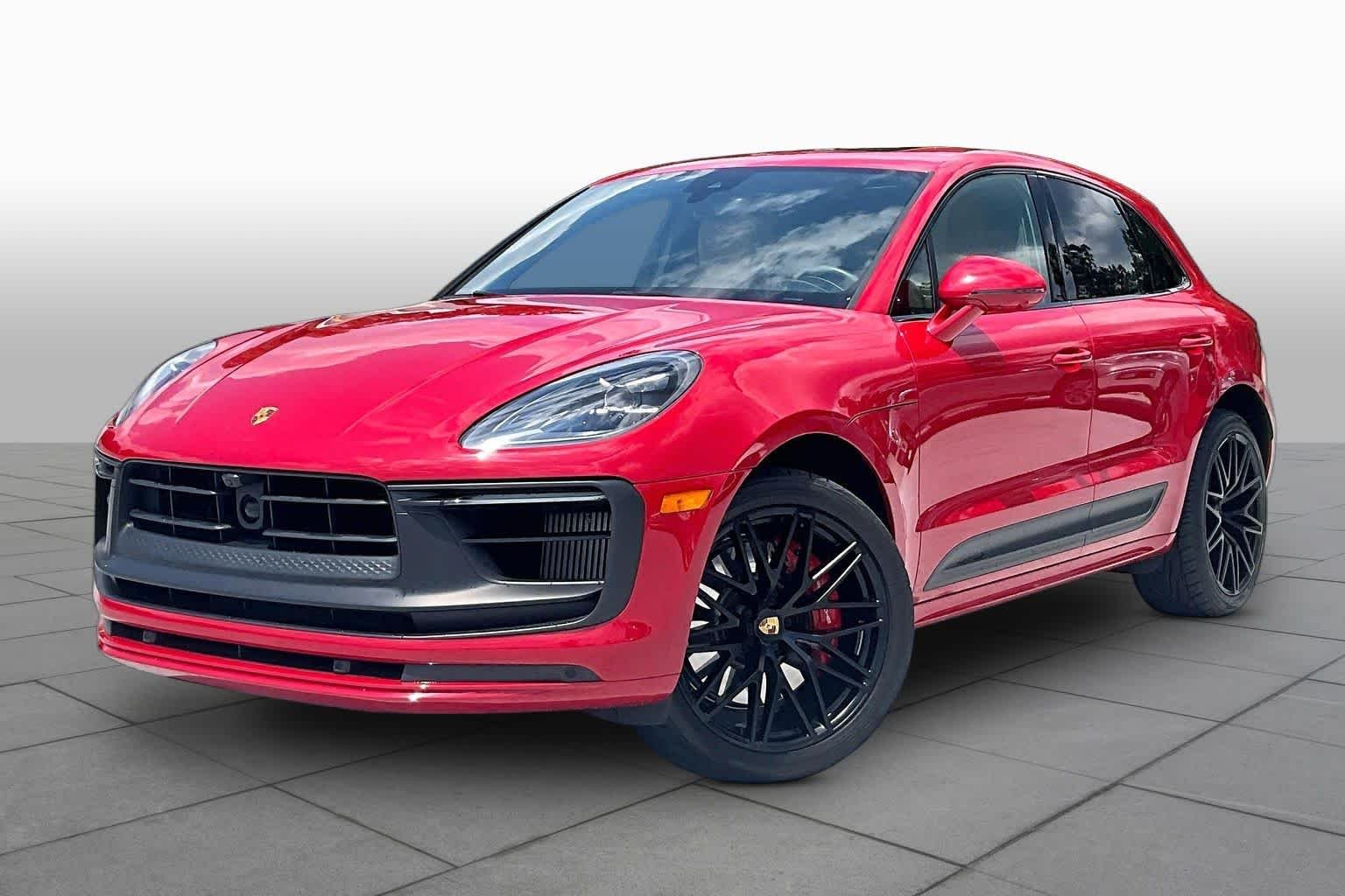 2022 Porsche Macan GTS's photo
