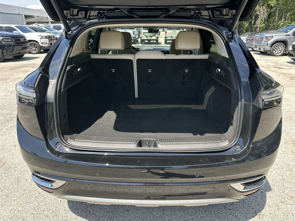 Used 2023 Ebony Twilight Metallic Buick Avenir image 26