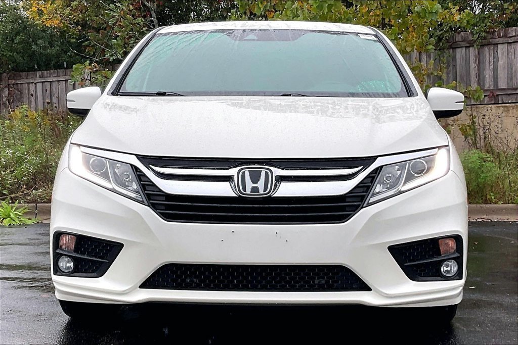 Used 2019  Honda EX image 2