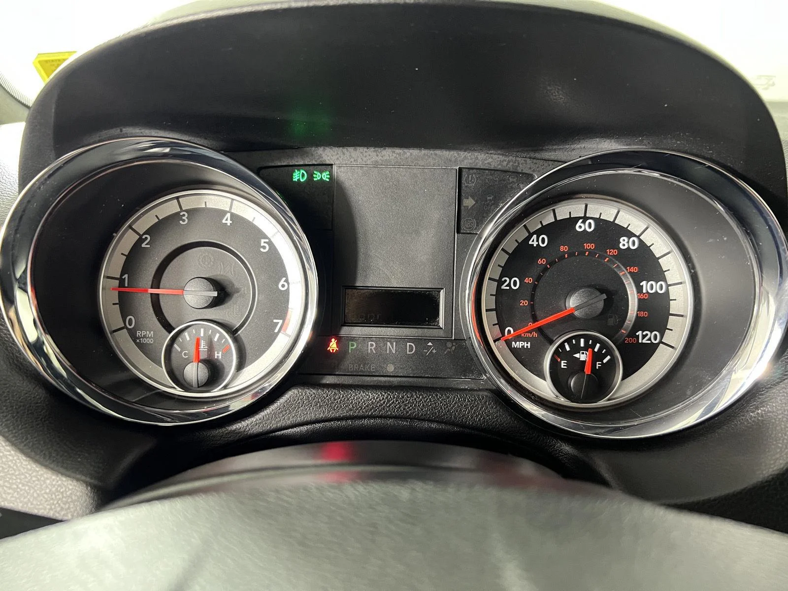 Used 2019 Granite Pearlcoat Dodge SXT image 18