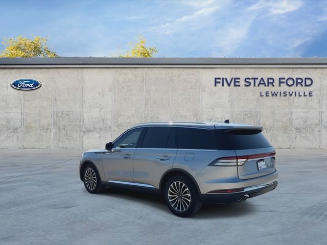 Used 2024 Silver Lincoln Premiere image 6