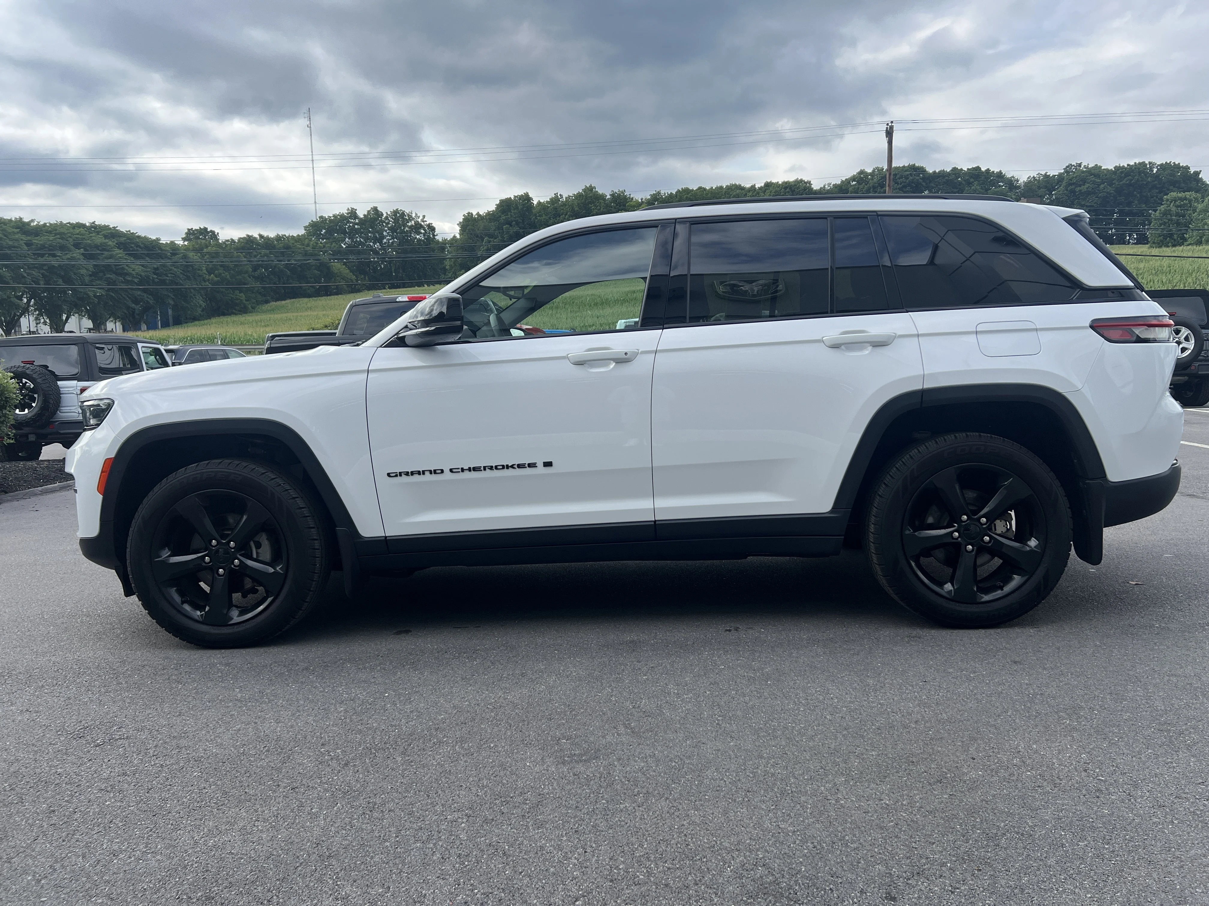 Used 2023 Bright White Clearcoat Jeep Altitude image 7
