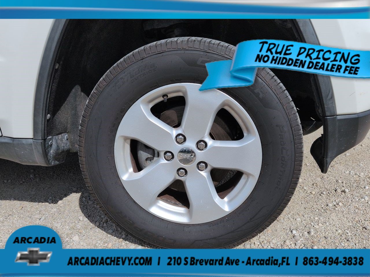 Used 2012 Stone White Jeep Laredo image 11