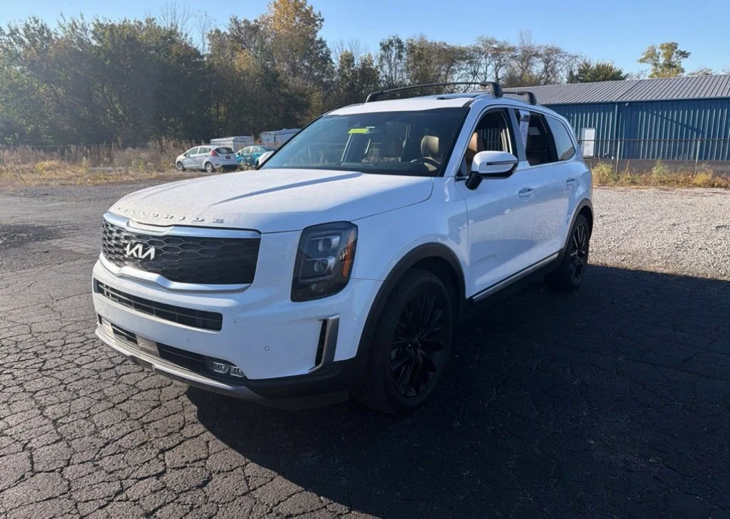 Used 2022 White Kia SX image 1