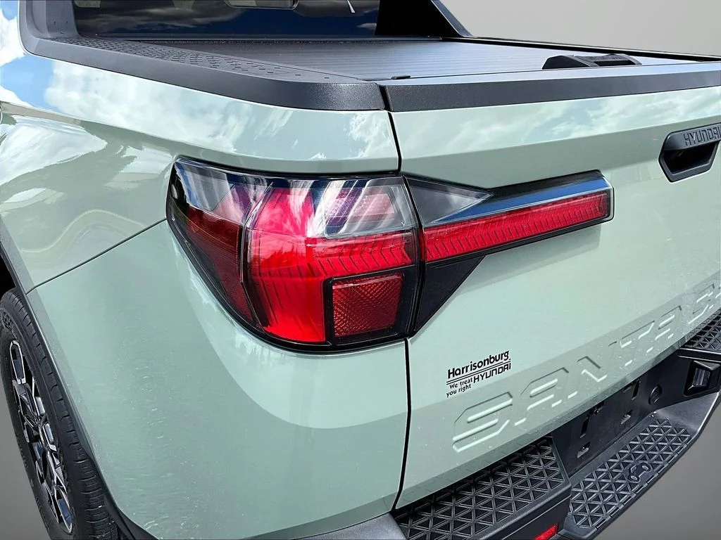 Used 2022 Gray Hyundai SEL Premium image 23