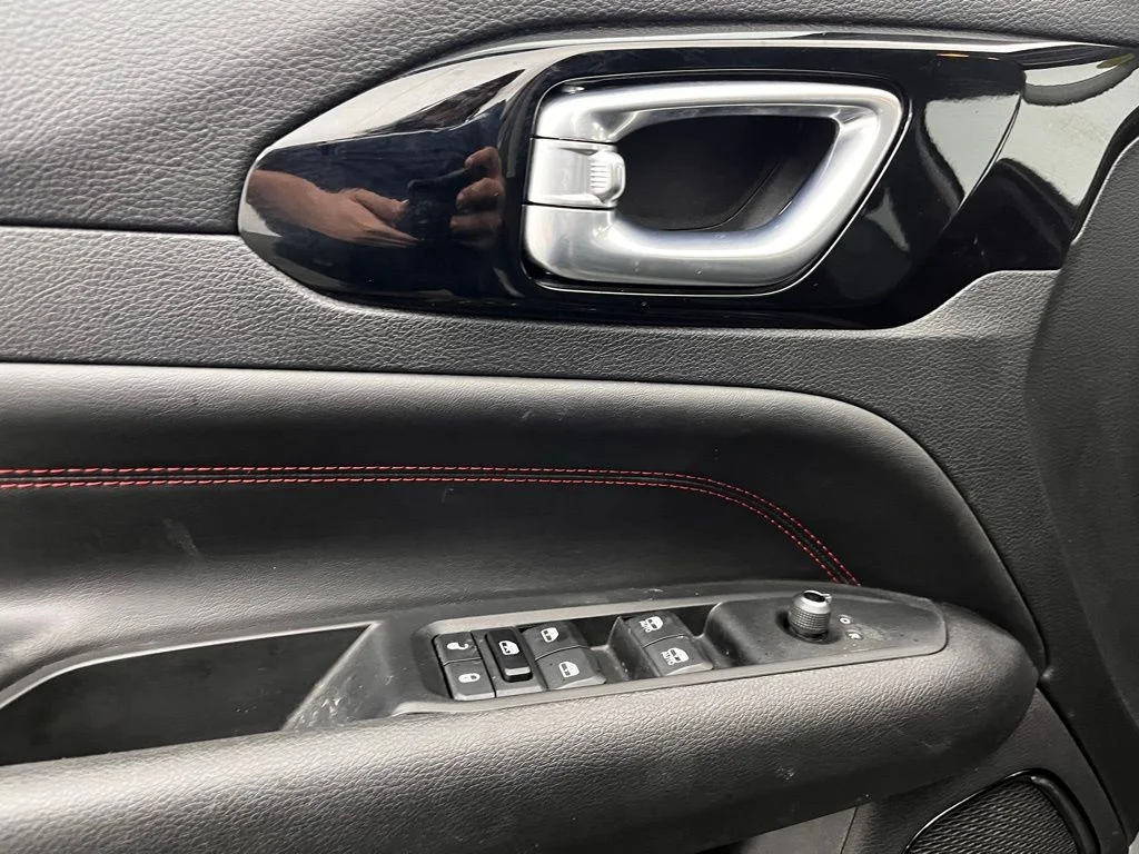 Used 2022 Gray Jeep Trailhawk image 17