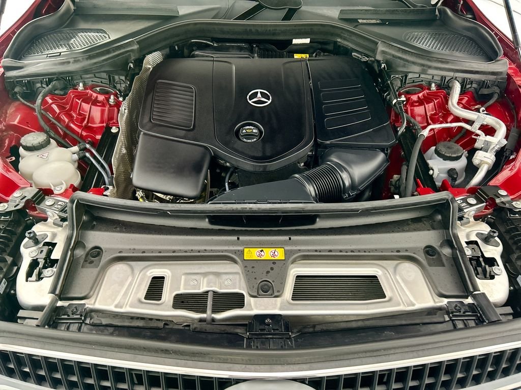 Used 2026 MANUFAKTUR Patagonia Red Metallic Mercedes-Benz GLC 300 image 28