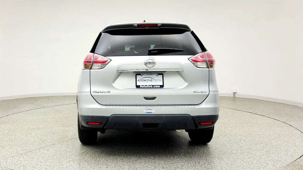 Used 2016 Brilliant Silver Nissan AWD 4dr SL w/ Premium Package & Panoramic Moonroof image 6