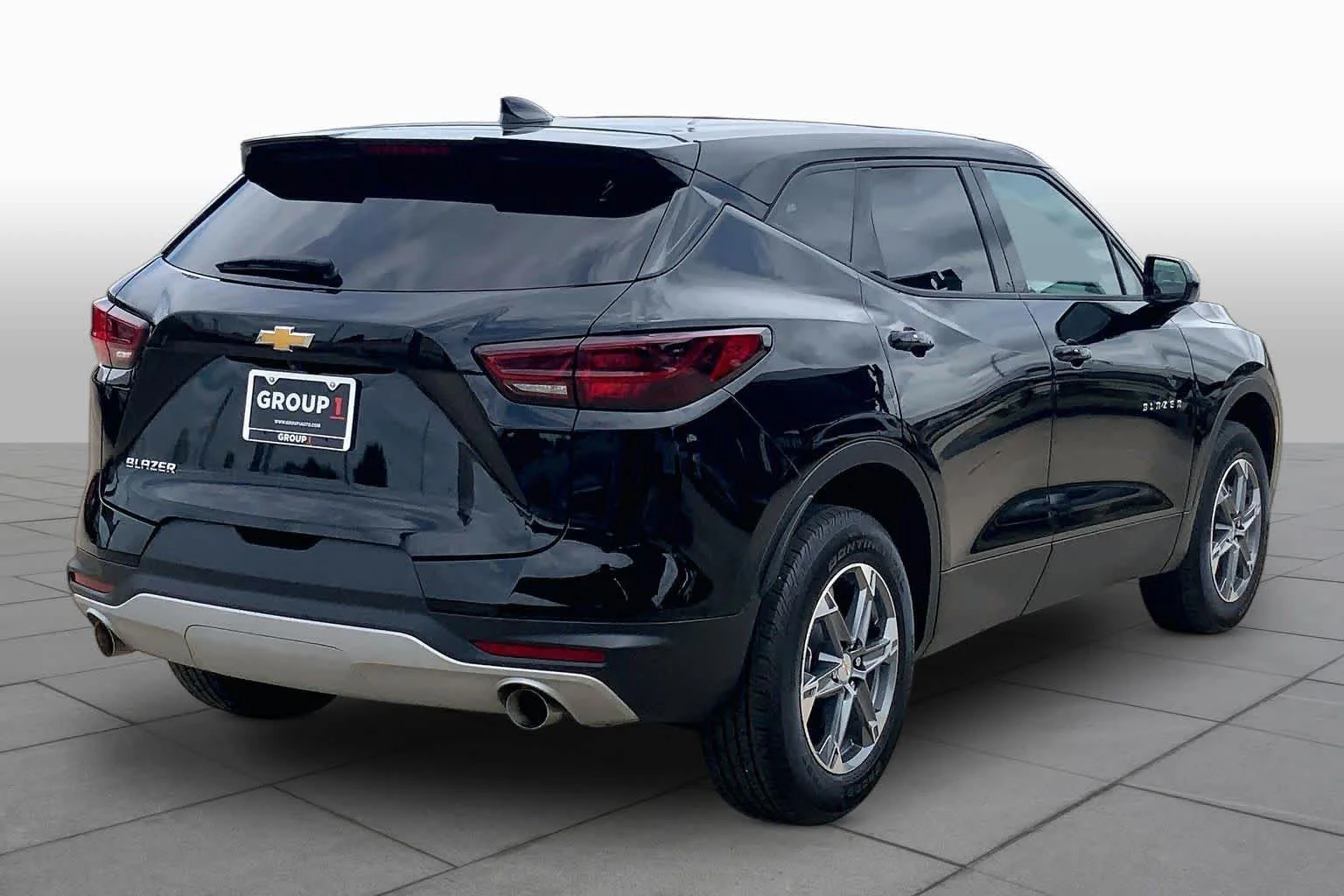 Used 2025 Black Chevrolet LT image 12