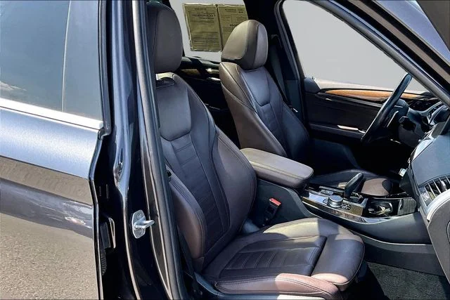 Used 2020 Gray BMW xDrive30i image 7