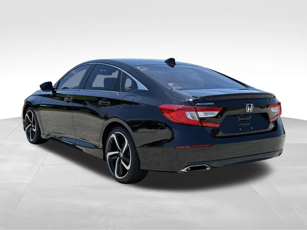 Used 2018 Black Honda Sport image 3