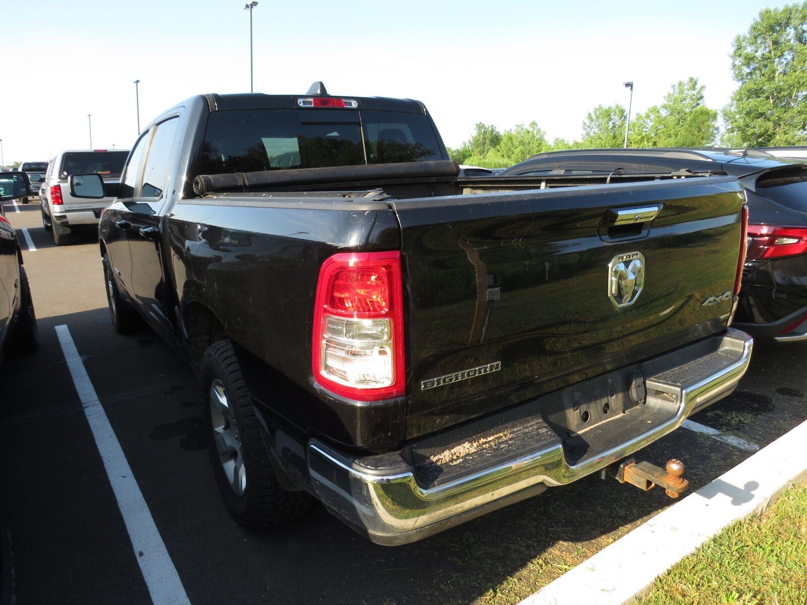 Used 2019 Diamond Black Crystal Pearlcoat Ram Big Horn/Lone Star image 10