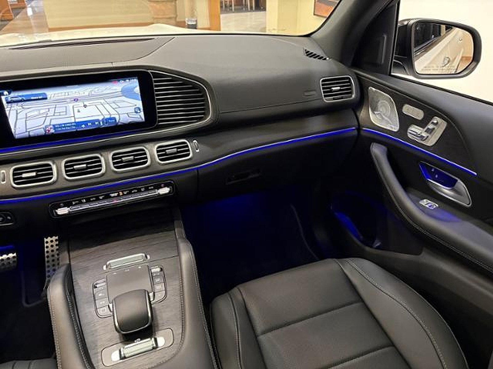 New 2026 Polar White Mercedes-Benz 4MATIC® image 47