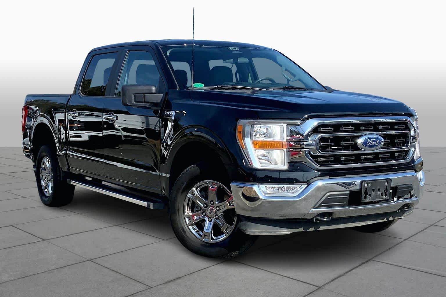 Used 2022 Agate Black Metallic Ford XLT image 4