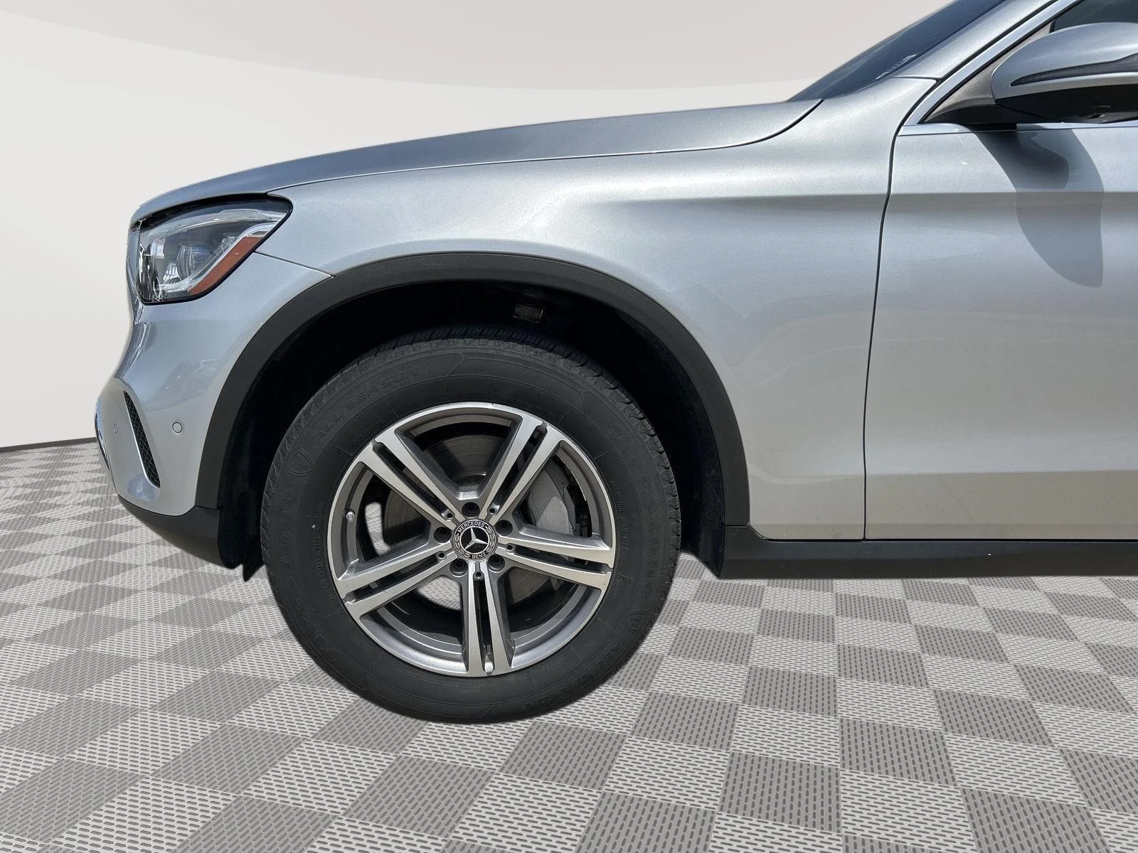 Certified Used 2022 Cirrus Silver Metallic Mercedes-Benz GLC 300 image 9