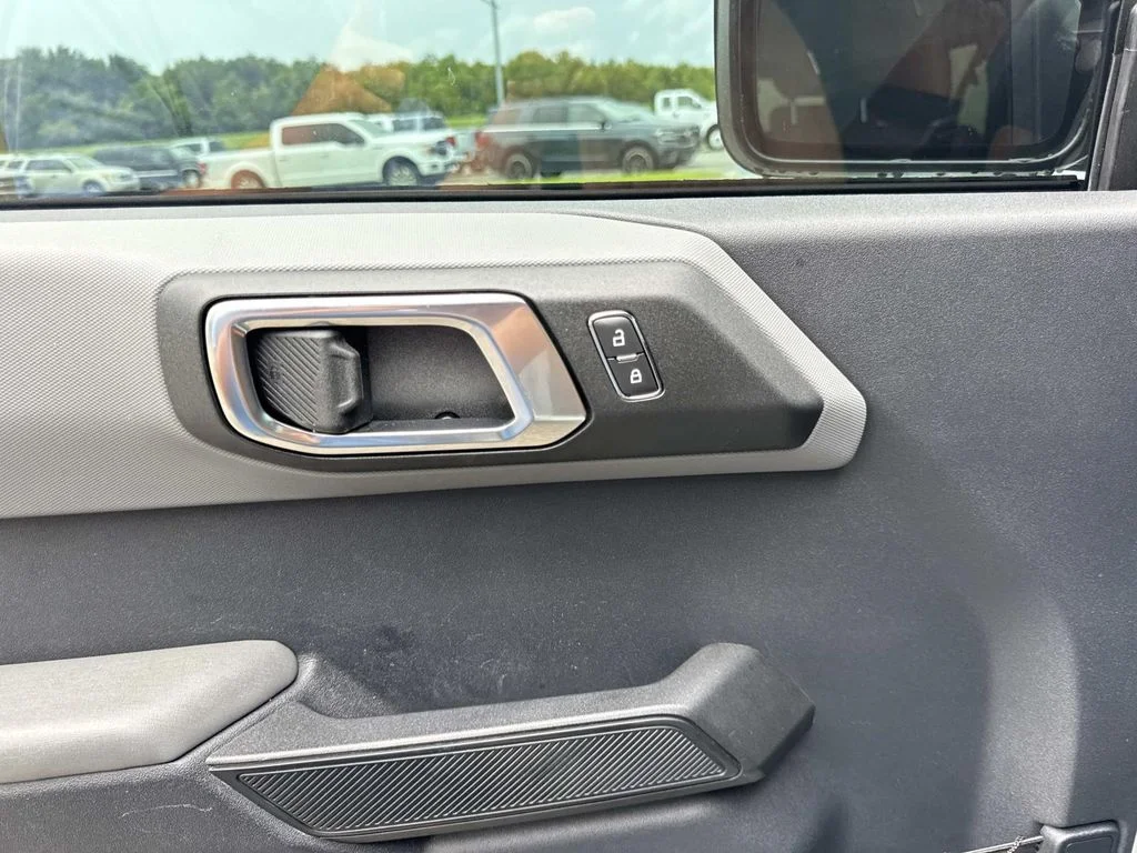 Used 2022 Cactus Green / Gray Ford Big Bend image 19