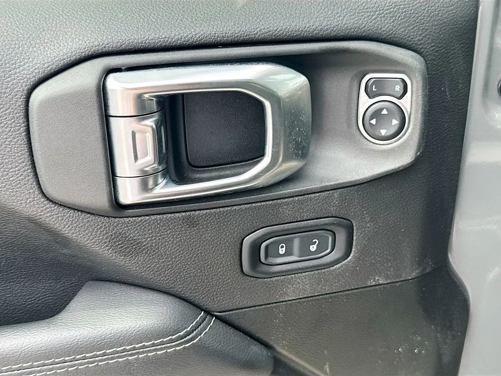 Used 2023 Gray Jeep Sahara 4xe image 19