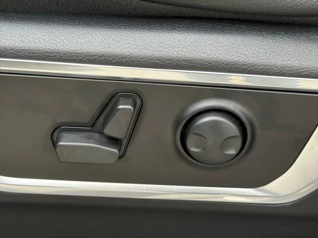 2025 RAM 1500 Laramie - Photo 14