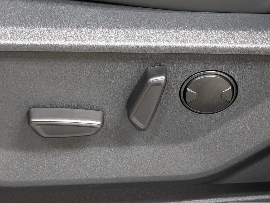 New 2027 Star White Metallic Tri-Coat Ford Active image 11