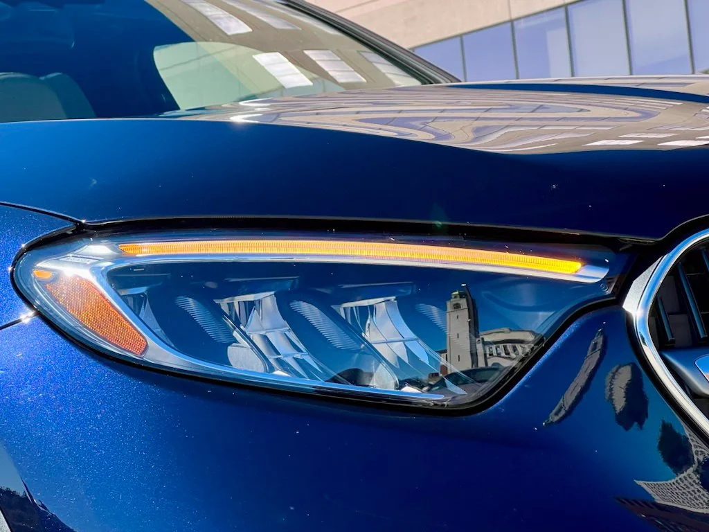 Certified Used 2024  Mercedes-Benz GLC 300 image 9