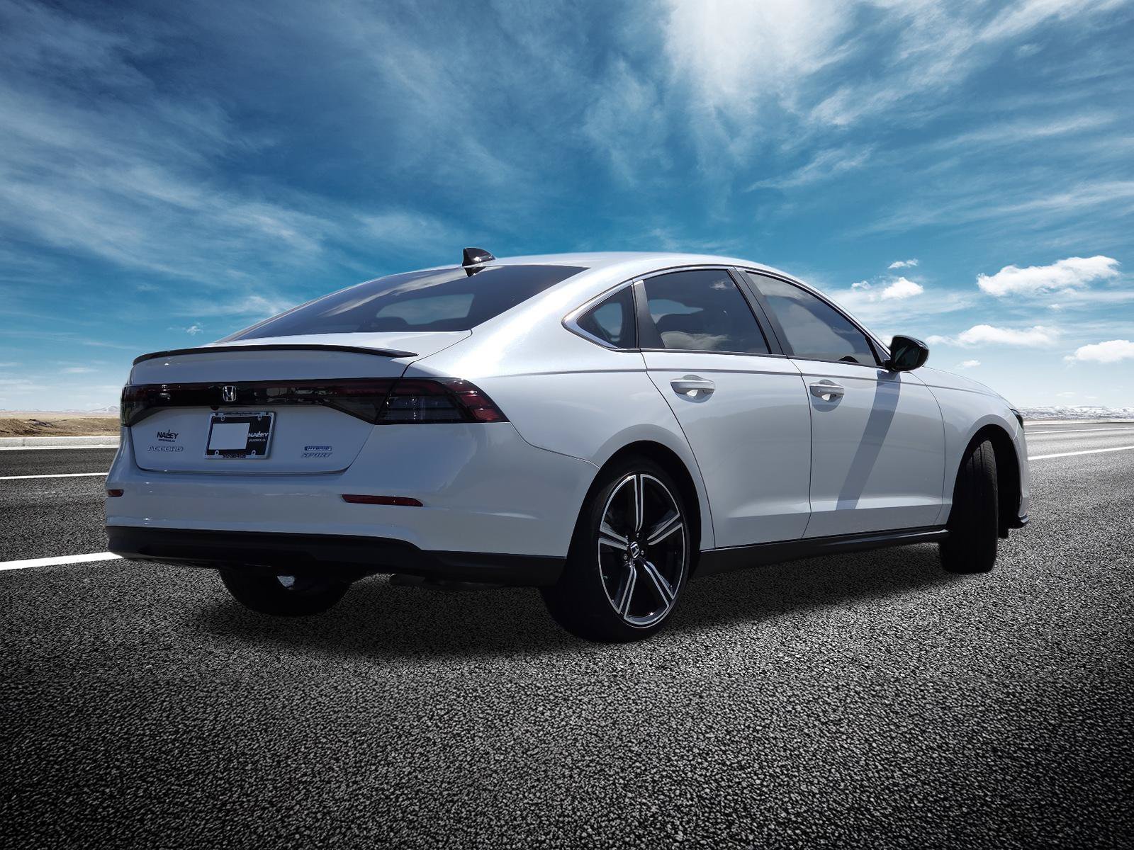 Used 2025 Platinum White Pearl Honda HYBRID SPORT image 18