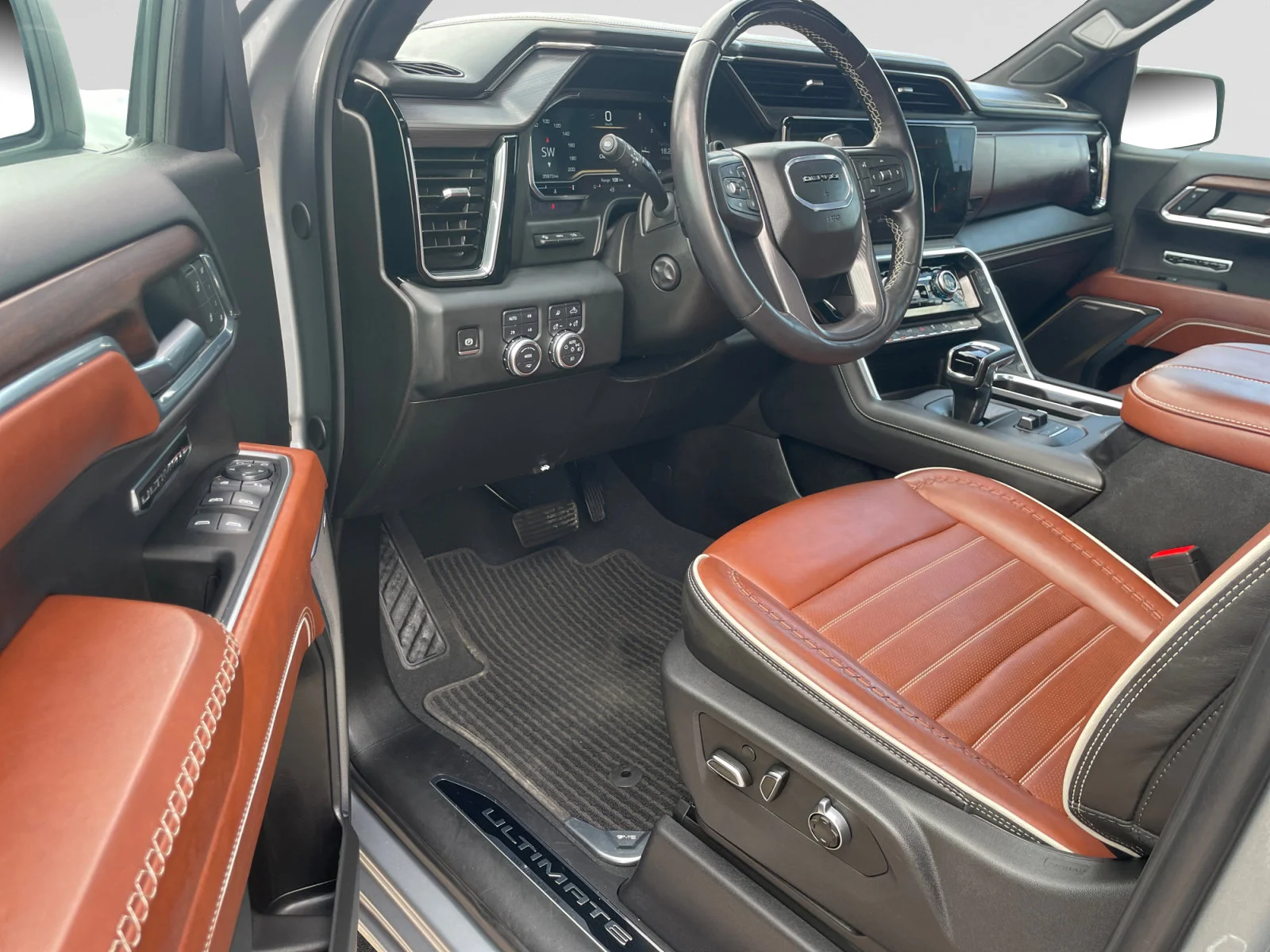 Used 2024 Gray GMC Denali Ultimate Crew Cab image 13