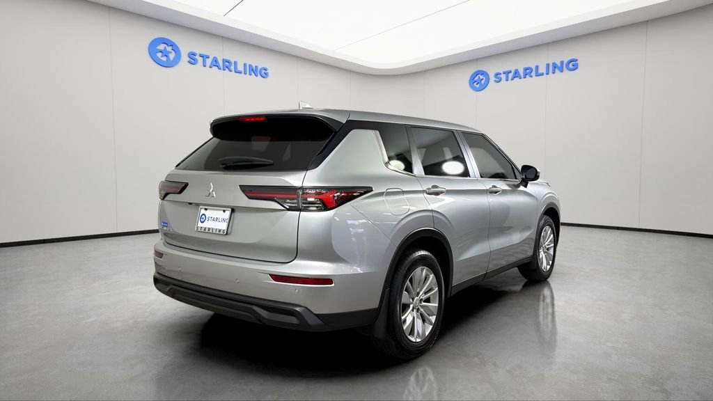 Used 2025 Silver Mitsubishi ES 2.5 2WD image 8
