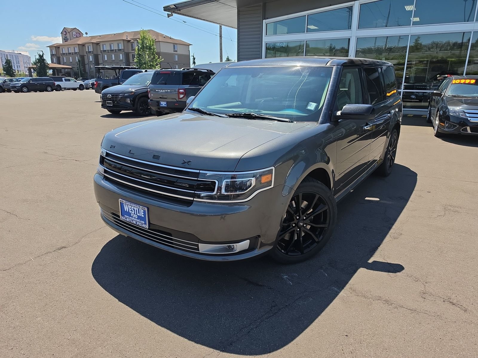 2019 Ford Flex Limited AWD's photo