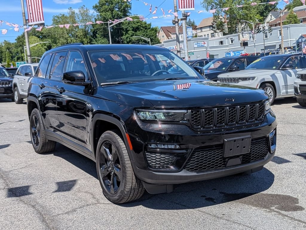Used 2023 Black Jeep Limited image 4