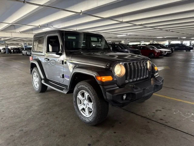 Used 2020 Gray Jeep Sport S image 2