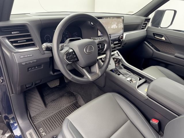 2025 Lexus GX Premium+ - Photo 16