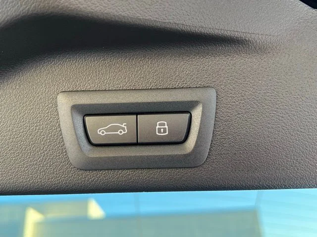 New 2026 Black BMW xDrive40i image 25